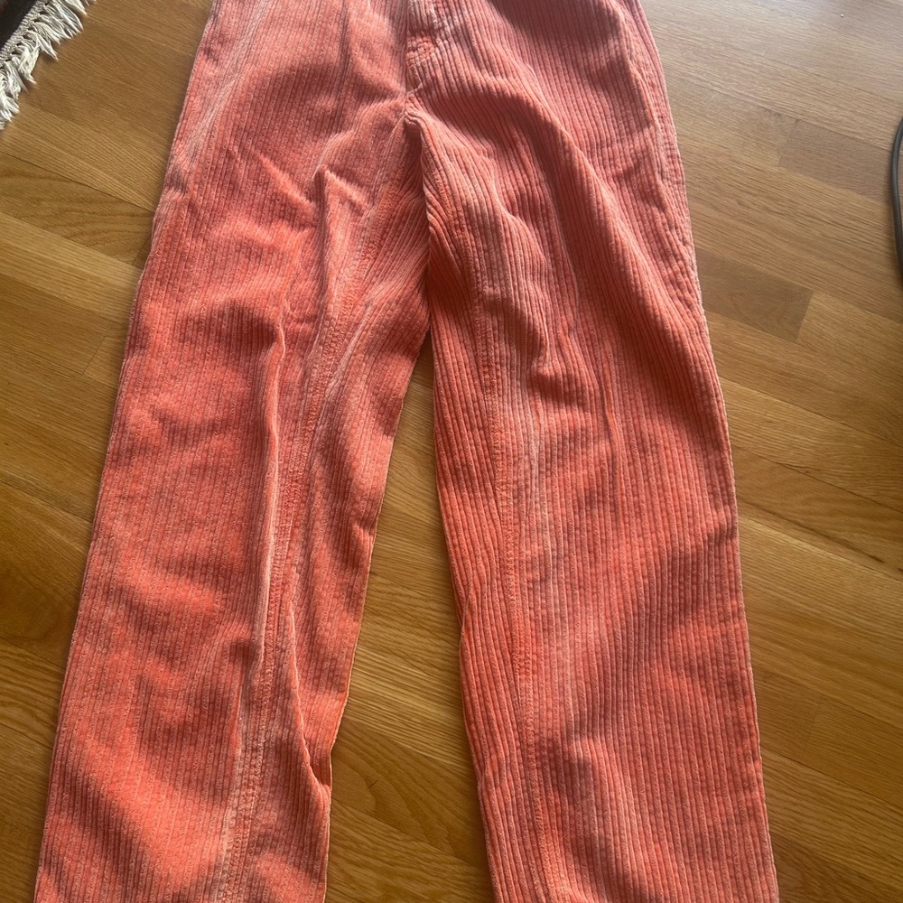 BDG high rise baggy orange corduroy pants size 28